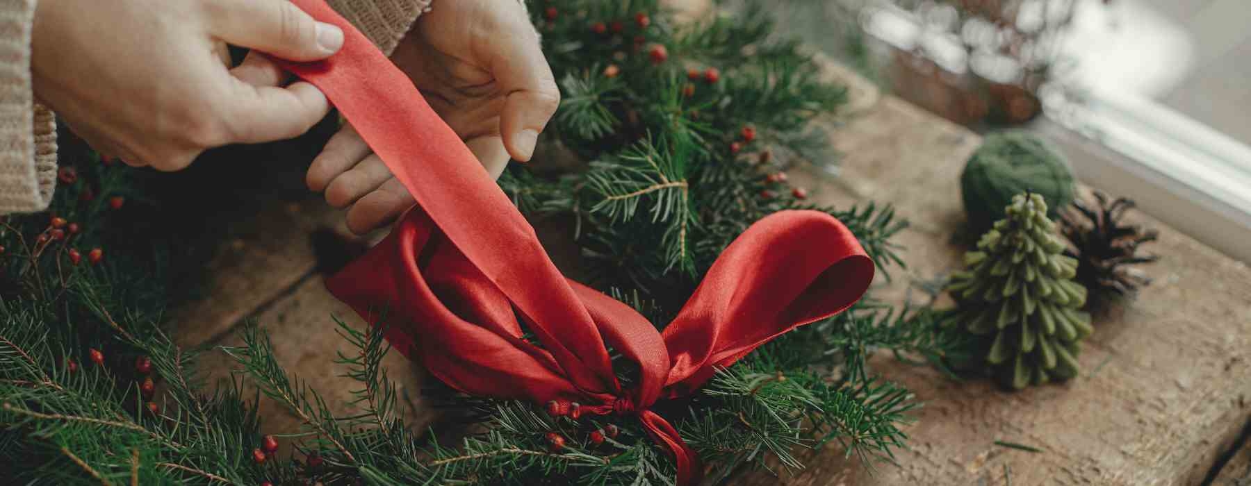 Create a Wreath with Coordinating Tabletop Arrangement